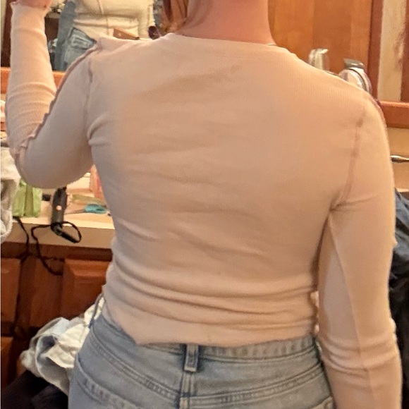 Urban Outfitters Ribbed Pink Long Sleeve Top - Picture 2 of 4